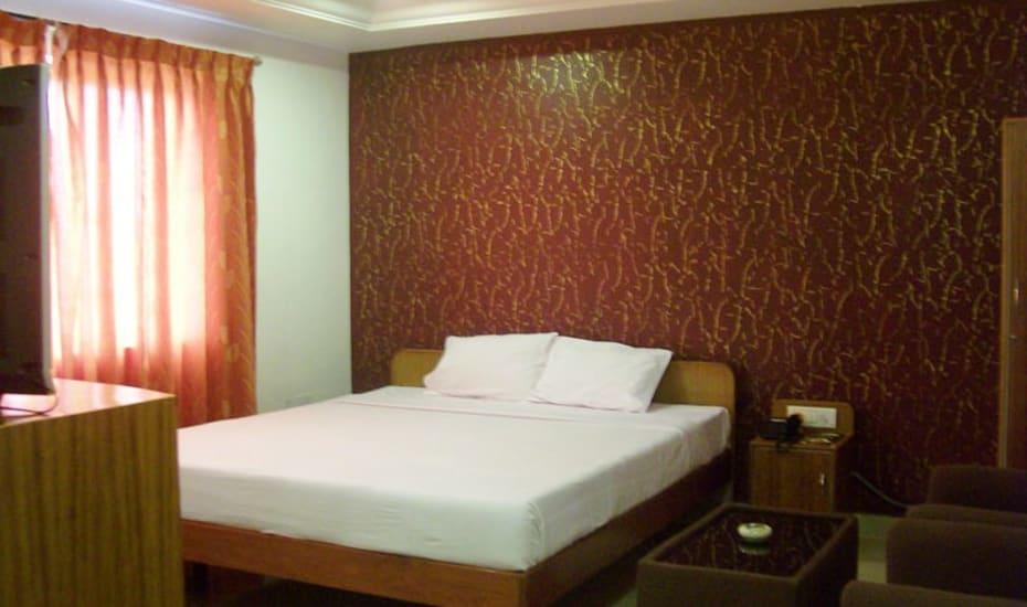 Sri Srinivasa Residency Hotel Kadapa Kültér fotó