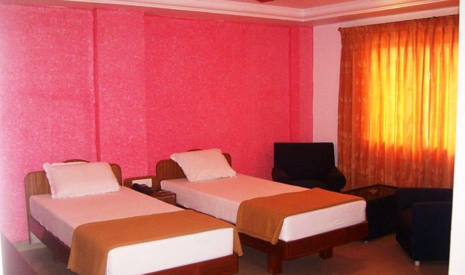Sri Srinivasa Residency Hotel Kadapa Kültér fotó