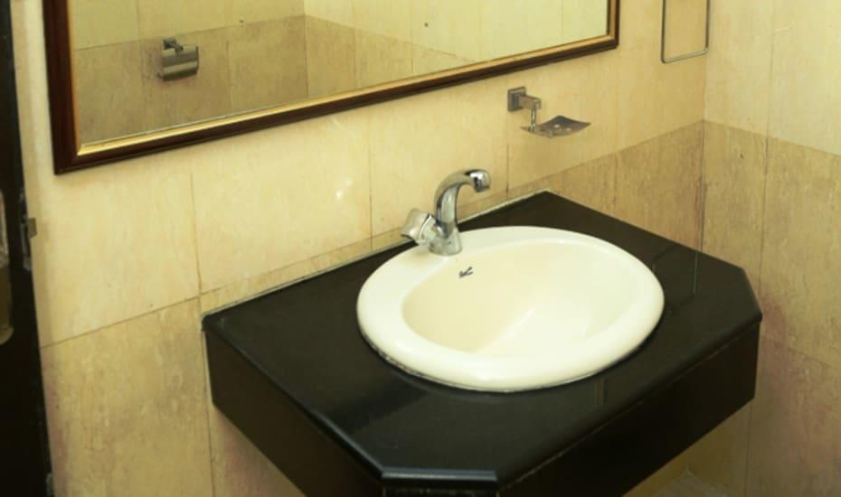 Sri Srinivasa Residency Hotel Kadapa Kültér fotó